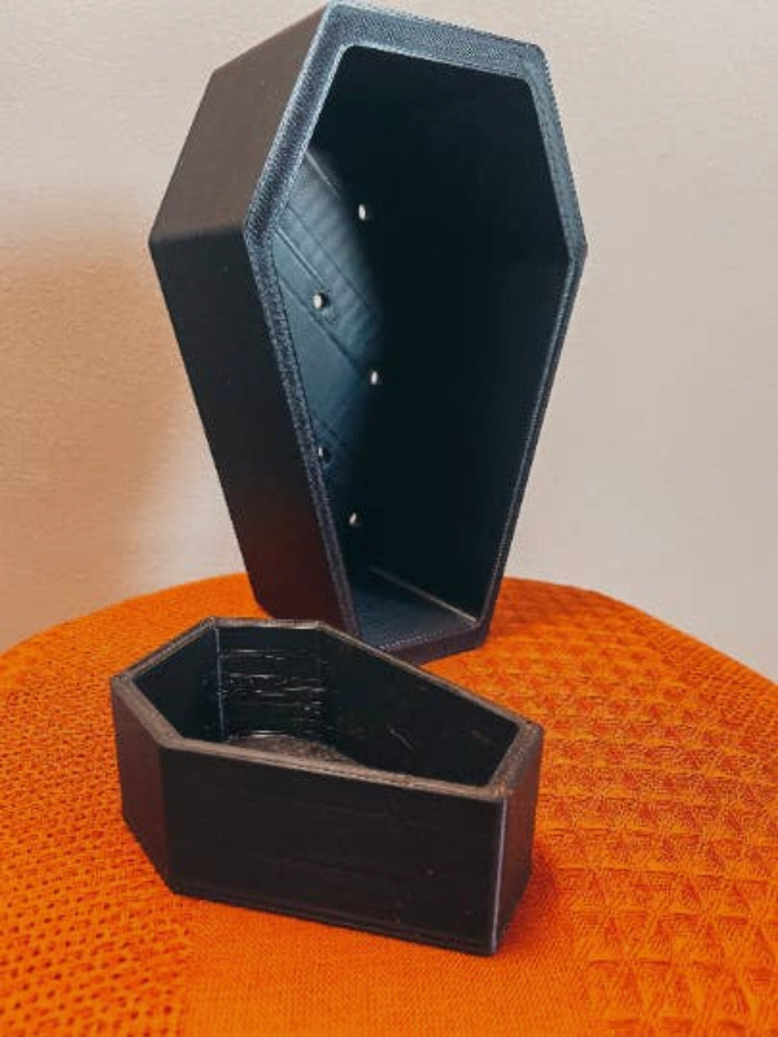 CMbeautifuldesigns - Coffin Planters