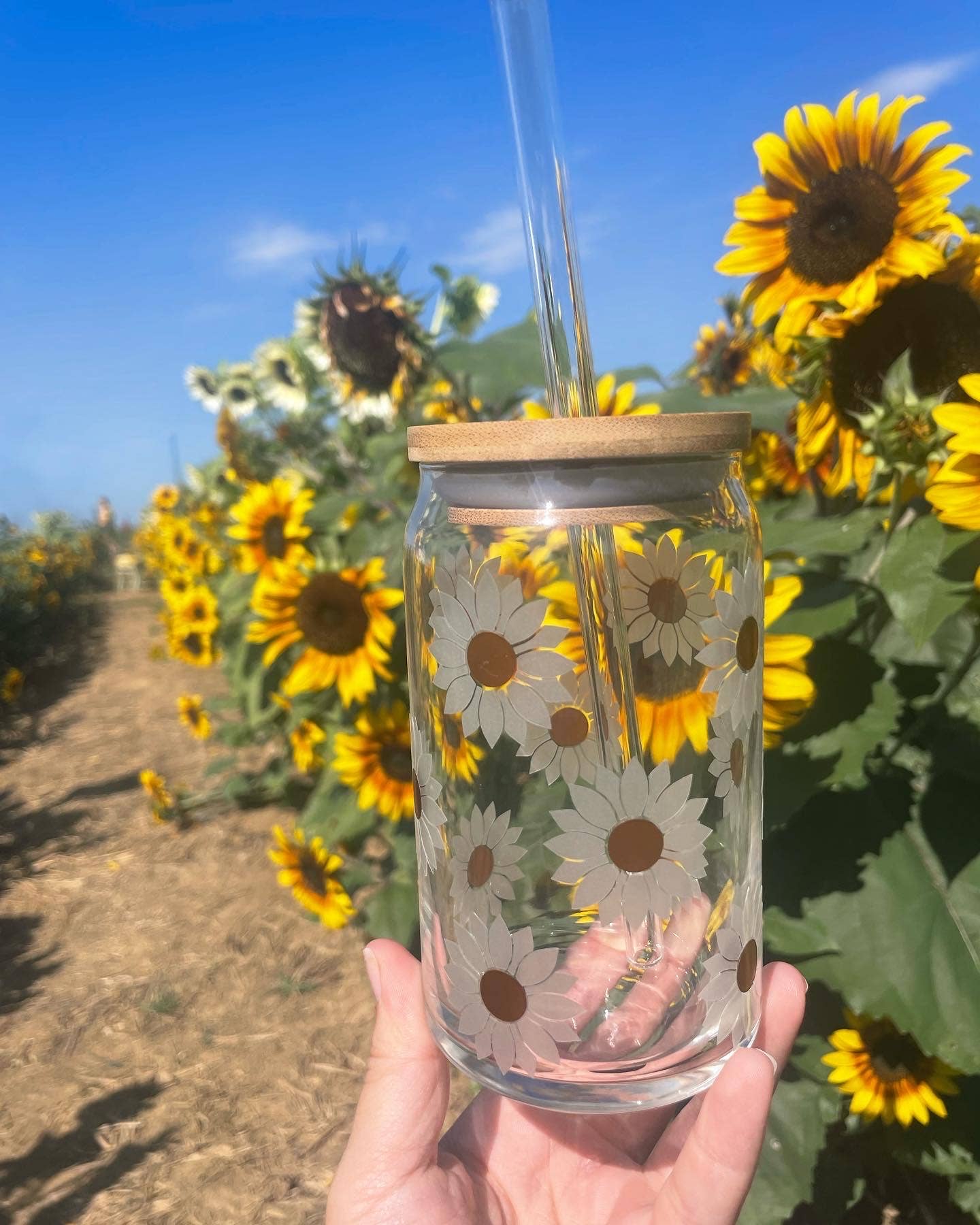 Mason Jar Designs - Color changing sunflower cup