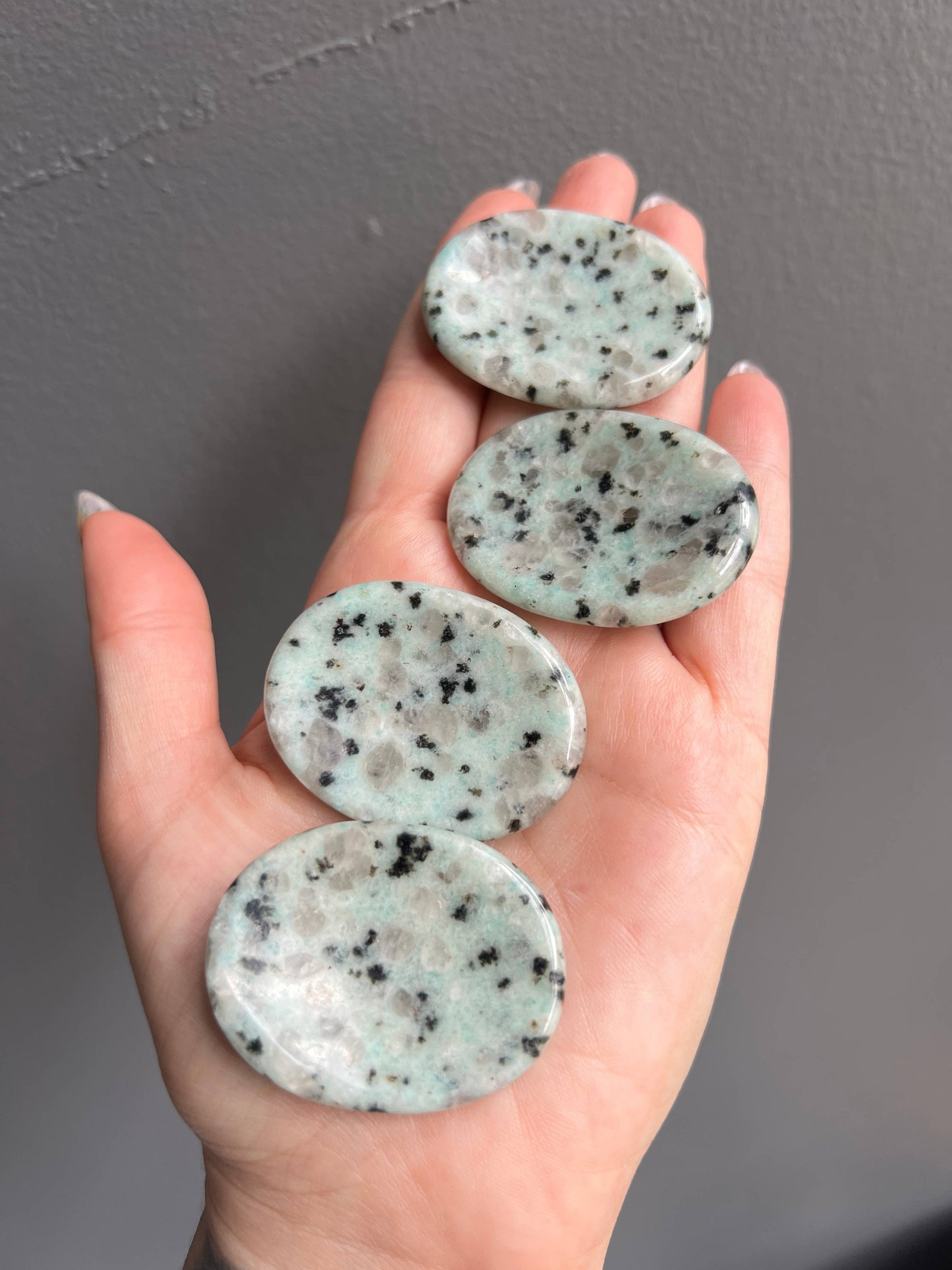 Sapphire & Sage - Kiwi Jasper Crystal Worry Stone